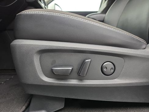 Used 2024 Nissan Pathfinder SL AWD/4WD image 21