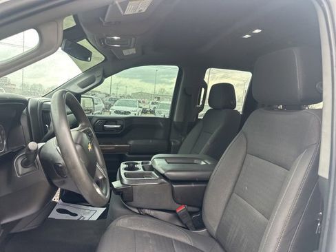 Used 2020 Chevrolet Silverado 1500 LT image 32