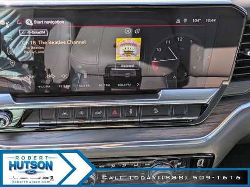 Used 2023 GMC Sierra 1500 SLT image 25