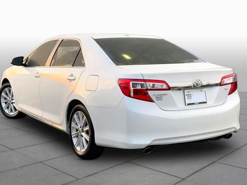 Used 2014 Toyota Camry XLE FWD image 11