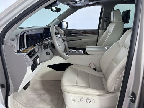 Certified 2023 Cadillac Escalade ESV Premium Luxury Platinum w/ LPO, Radiant Package AWD/4WD image 6