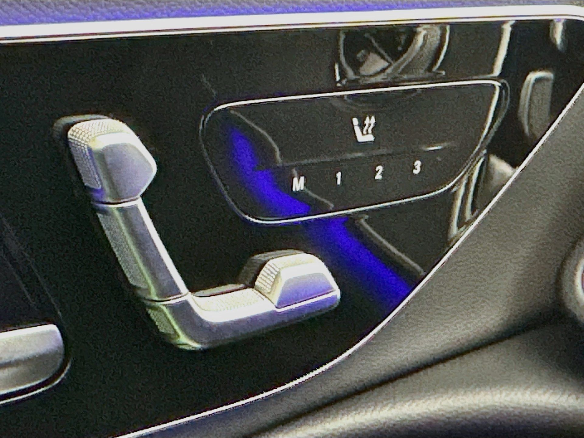 Certified 2025 Mercedes-Benz E 350 Sedan image 22