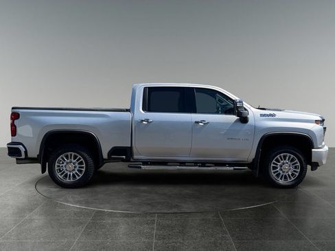 Certified 2021 Chevrolet Silverado 3500 High Country w/ Z71 Off-Road Package AWD/4WD image 10