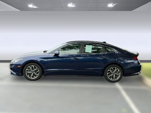 Used 2022 Hyundai Sonata SEL FWD image 2