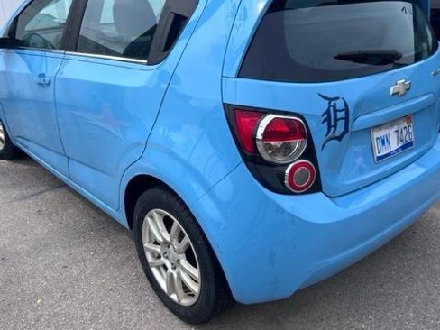 Used 2014 Chevrolet Sonic LT w/ Fun and Sun Package FWD image 13