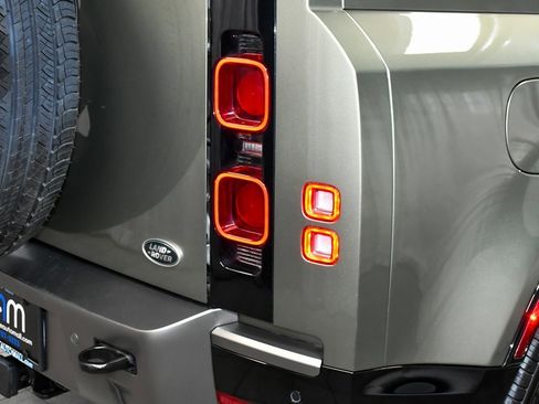 Used 2021 Land Rover Defender 110 X-Dynamic SE image 78