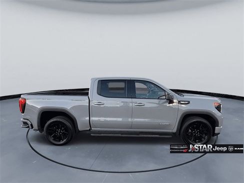 Used 2024 GMC Sierra 1500 Elevation image 8