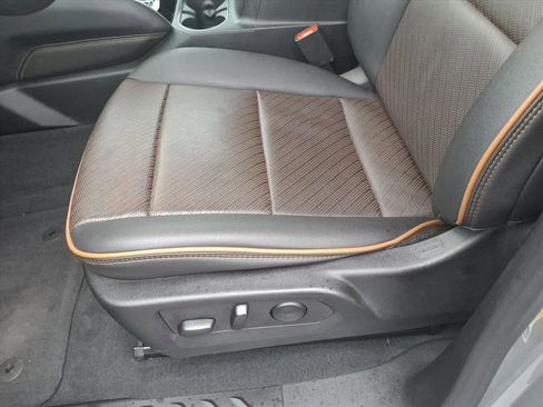 Used 2023 GMC Canyon AT4 w/ AT4 Premium Package image 22