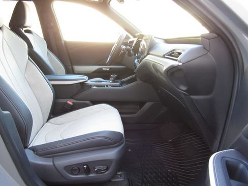 Used 2024 Lexus TX 500h AWD image 20