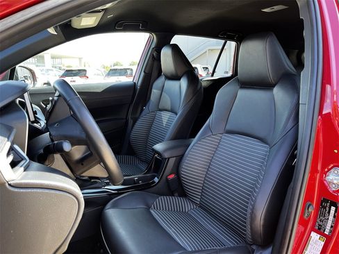 Used 2023 Toyota Corolla Cross AWD Hybrid image 22