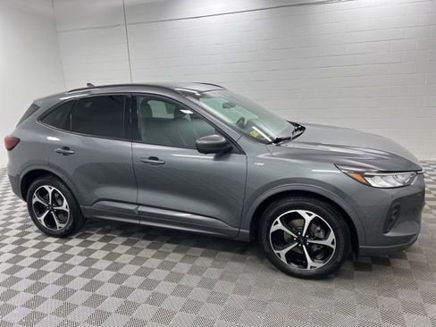 Used 2023 Ford Escape ST-Line Select w/ Tech Pack #2 image 4