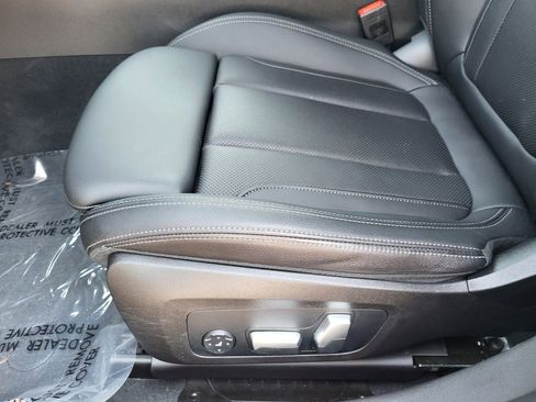 Used 2023 BMW 330i xDrive Sedan w/ Driving Assistance Package image 16