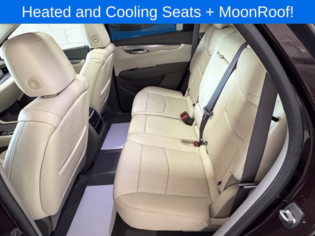 Used 2020 Cadillac XT5 Premium Luxury FWD image 17