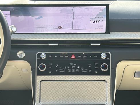 Certified 2025 Genesis GV80 3.5T Prestige AWD/4WD image 22
