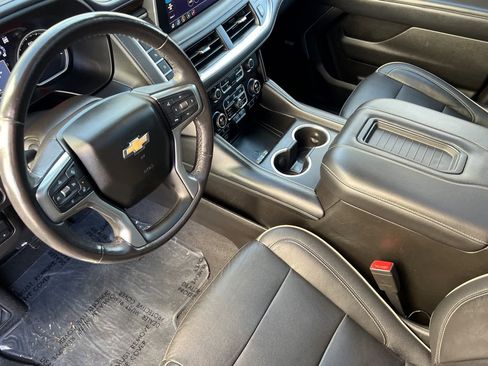 Used 2021 Chevrolet Tahoe Premier w/ Premium Package image 13