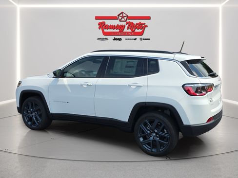 New 2026 Jeep Compass Latitude AWD/4WD image 3