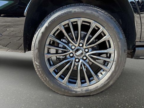 Used 2026 Cadillac Escalade Platinum Sport AWD/4WD image 16