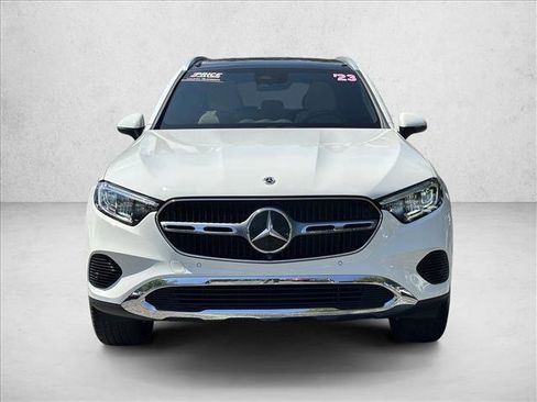 Used 2023 Mercedes-Benz GLC 300 4MATIC image 2