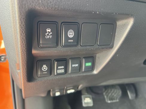 Used 2020 Nissan Rogue Sport SV w/ All-Weather Package image 53