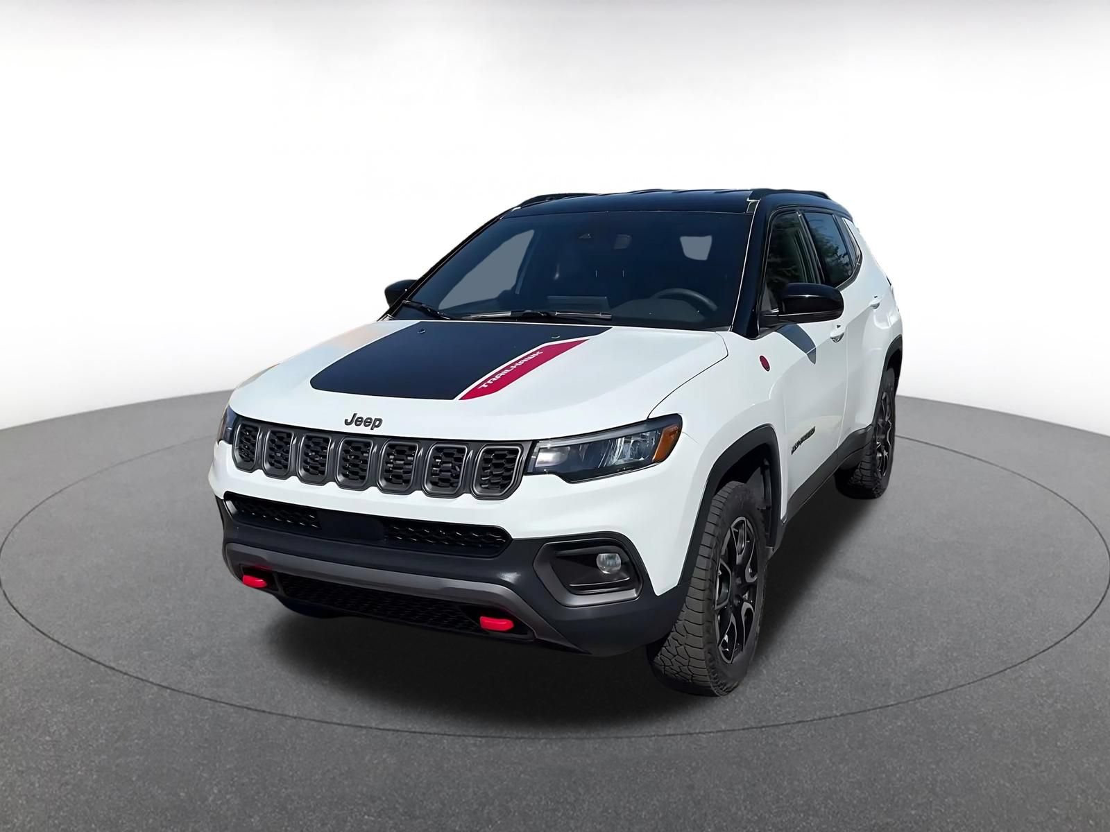 Used 2026 Jeep Compass Trailhawk AWD/4WD image 6