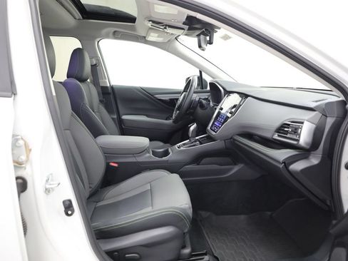 Used 2024 Subaru Outback Onyx Edition XT AWD/4WD image 8