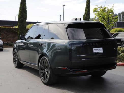 Used 2023 Land Rover Range Rover SE AWD/4WD image 6