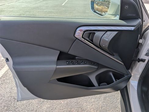 Certified 2025 BMW X3 xDrive30i w/ Premium Package image 13