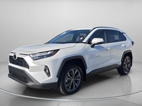 Certified 2025 Toyota RAV4 XLE Premium image 2