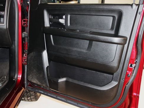 Used 2018 RAM 1500 Express image 51