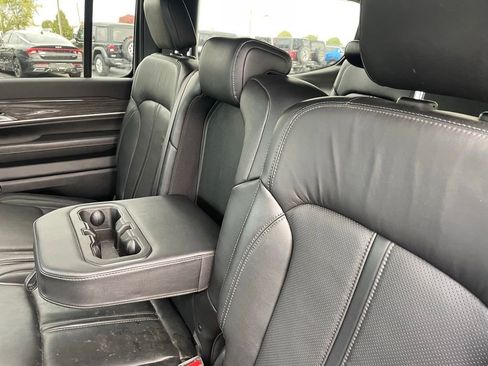 Used 2022 Jeep Wagoneer Series III image 33