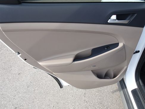 Used 2020 Hyundai Tucson Sport w/ Cargo Package image 16