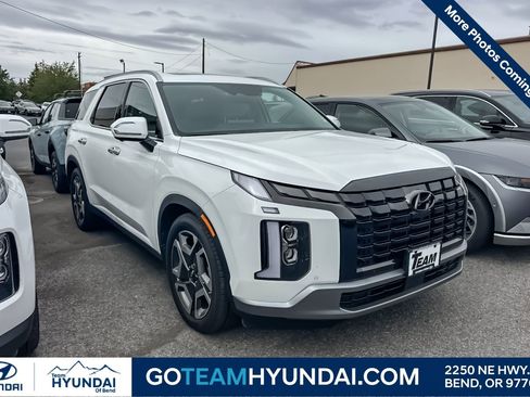 Used 2023 Hyundai Palisade Limited AWD/4WD image 1