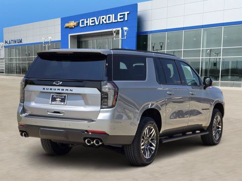 New 2026 Chevrolet Suburban Z71 w/ Comfort Package AWD/4WD image 5