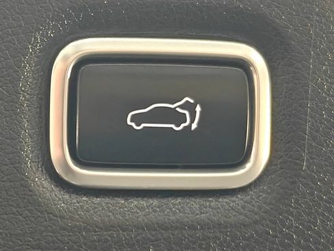 Used 2022 Kia Stinger GT2 RWD image 35