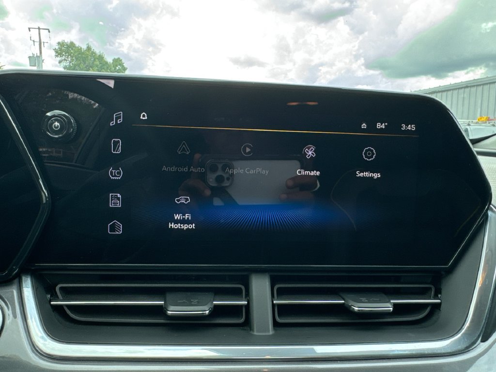 Used 2024 Chevrolet Trax ACTIV w/ Sunroof Package FWD image 26