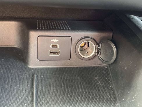Used 2025 Ford Escape Active AWD/4WD image 28