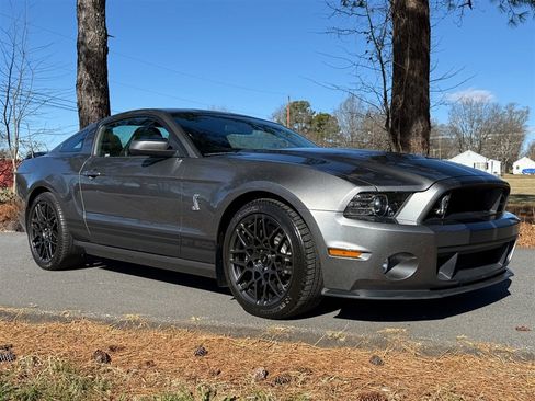 Used 2013 Ford Mustang Shelby GT500 image 26