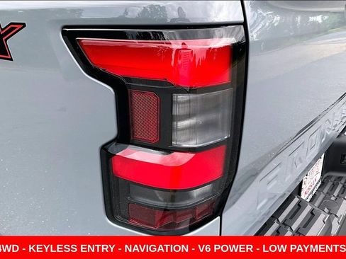 Used 2024 Nissan Frontier PRO-4X w/ Technology Package AWD/4WD image 23
