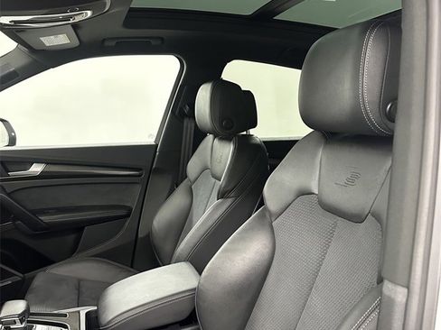 Used 2022 Audi SQ5 Premium Plus w/ Premium Plus Package image 12