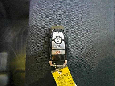 Used 2024 Ford E-Transit 148 High Roof image 31