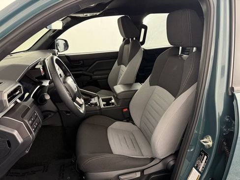 Used 2025 Toyota 4Runner 4WD image 18