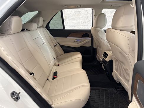 Used 2025 Mercedes-Benz GLE 350 4MATIC image 45