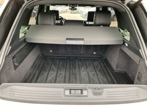 Used 2017 Land Rover Range Rover Supercharged image 31