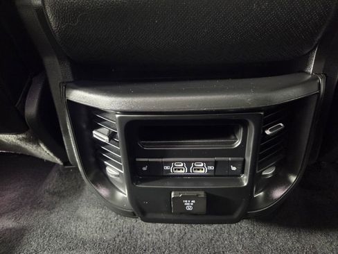 Used 2025 RAM 1500 Laramie AWD/4WD image 26