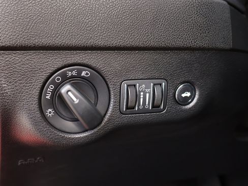 Used 2023 Dodge Charger SXT w/ Blacktop Package image 12