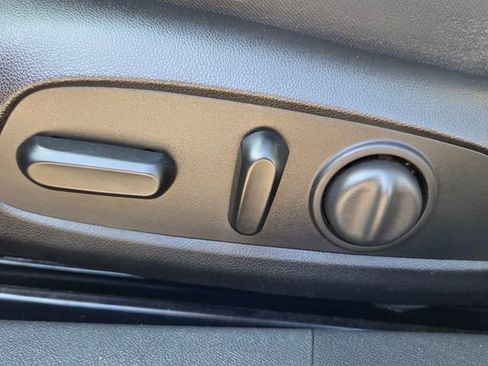 Used 2016 Chevrolet Malibu LT image 19