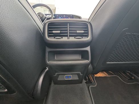 Used 2025 Mercedes-Benz GLE 350 4MATIC image 50