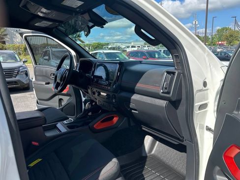 Certified 2026 Nissan Frontier PRO-4X w/ Tow Package AWD/4WD image 33