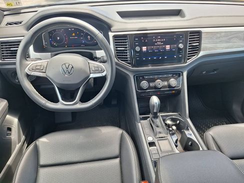 Used 2023 Volkswagen Atlas Cross Sport SE w/ Black Wheel Package FWD image 20
