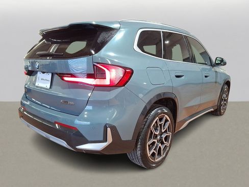 Used 2025 BMW X1 xDrive28i w/ Technology Package image 4